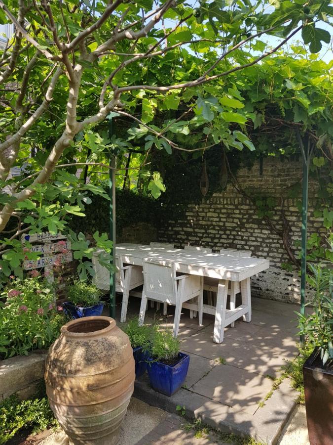 Bed & Breakfast In Monumental House Centre